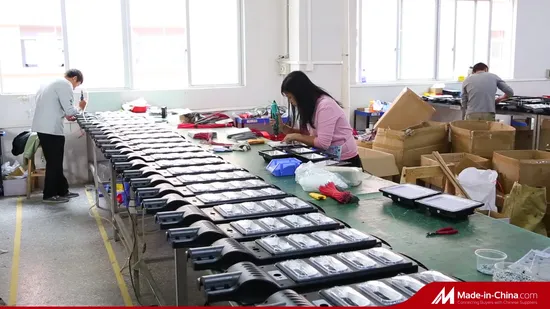 China Solar Manufacturer 2000/1000/800/600/500W/400/300/200/100W LED Sensor IP66 Street Outdoor All in One Camera ABS COB Wall Flood Garden Road Battery Light 